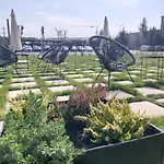 Vanta Business Center מלון דירות