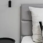 Vanta Business Center מלון דירות