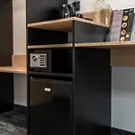 מלון דירות Vanta Business Center 4*