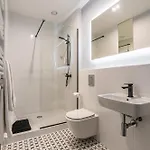 Vanta Business Center מלון דירות סקאווינה