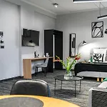 Vanta Business Center 4*