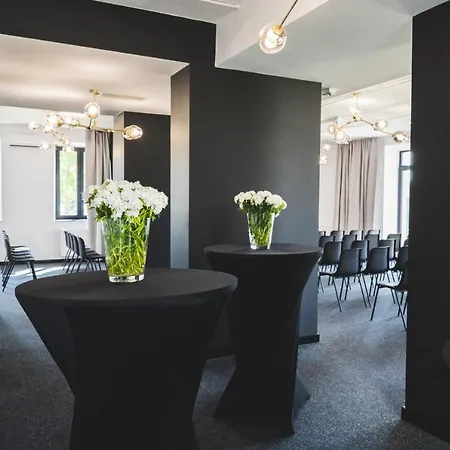 Vanta Business Center 4*