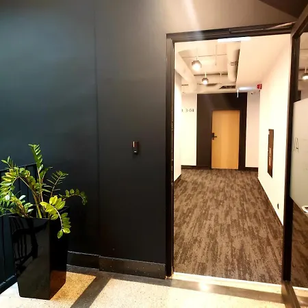 Vanta Business Center