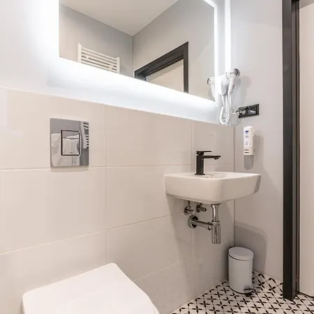 Apartmanhotel Vanta Business Center 4*