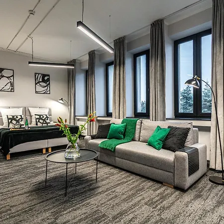 Vanta Business Center