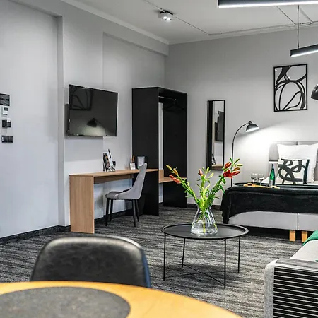 Vanta Business Center 4*