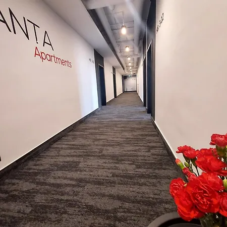 Vanta Business Center *