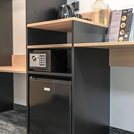 Vanta Business Center Aparthotel