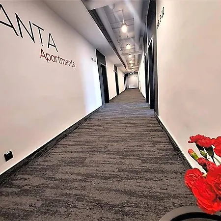 Vanta Business Center